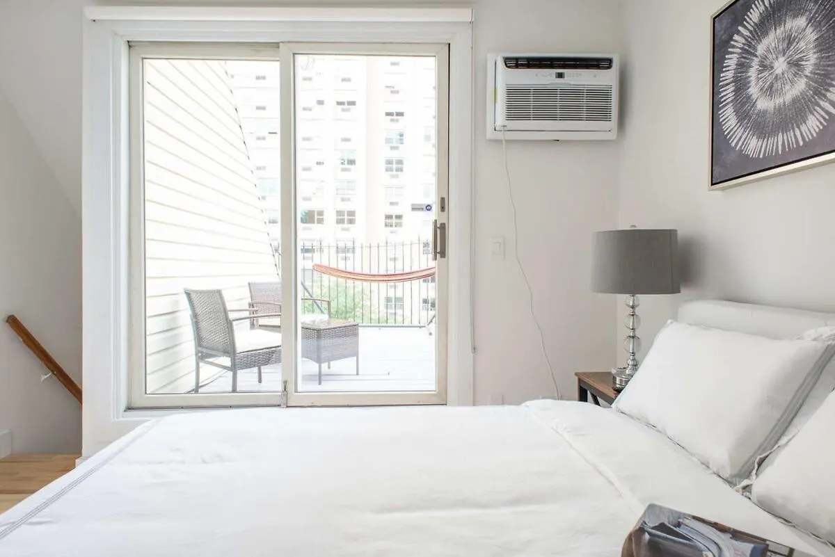 1597-Phs New 1Br-2Bath Ph Duplex Outdoor Deck Apartment New York